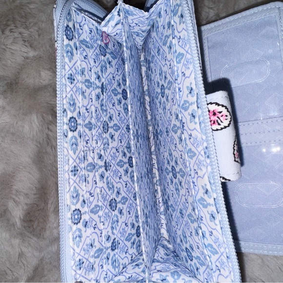 Vera Bradley Magnifique Leaf Tote And Turnlock Wallet - Picture 13 of 16